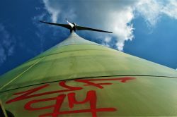 02 Windkraftanlage in Schöneck